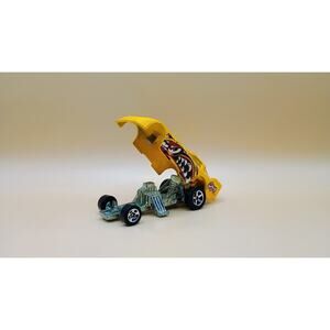 2001 Hotwheels Funny Car "Chuy Drag Team" 1/64 Scale